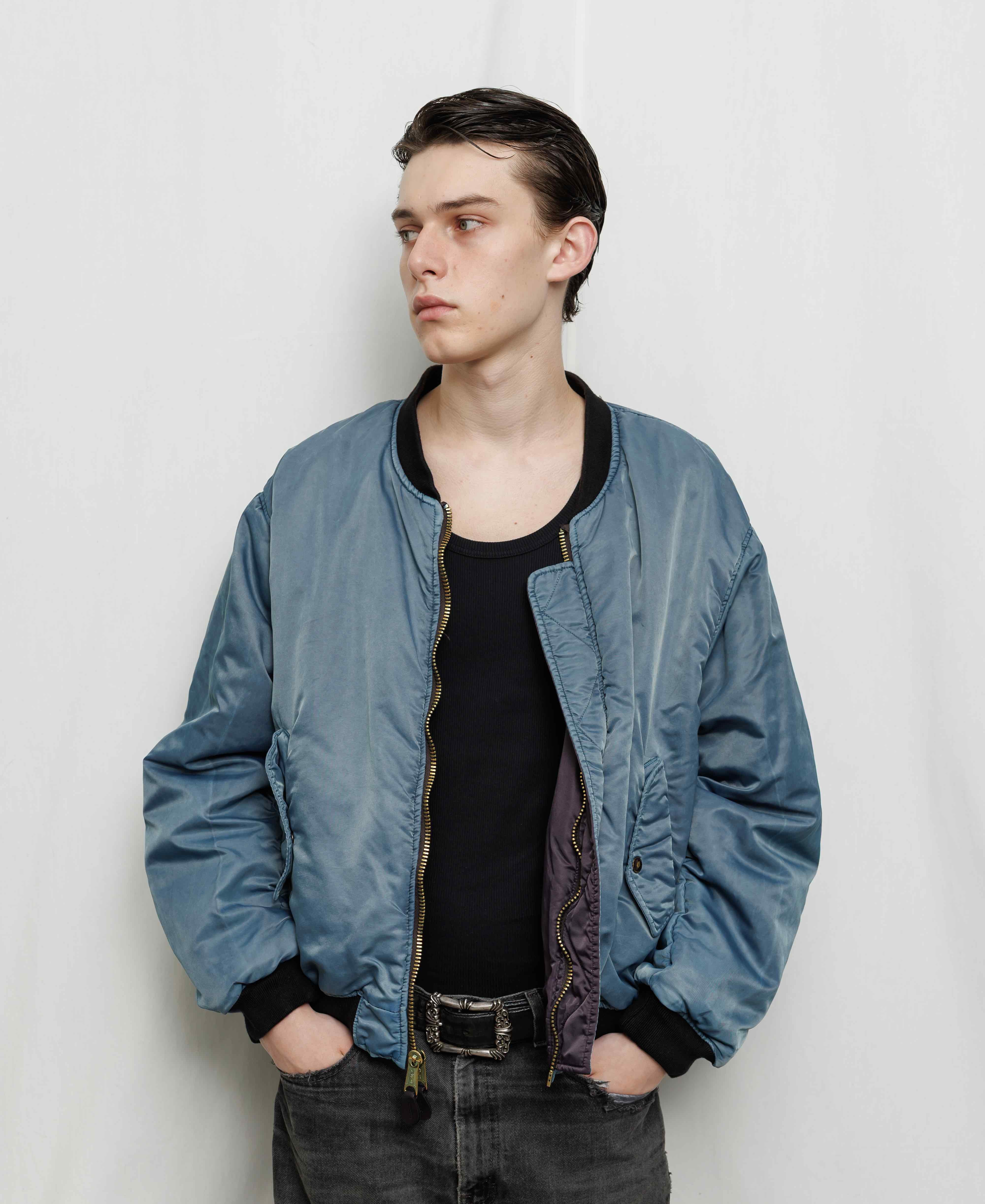 ガーメントダイ ダブルフェイスナイロンボンバージャケット - ブルー x ブラウン