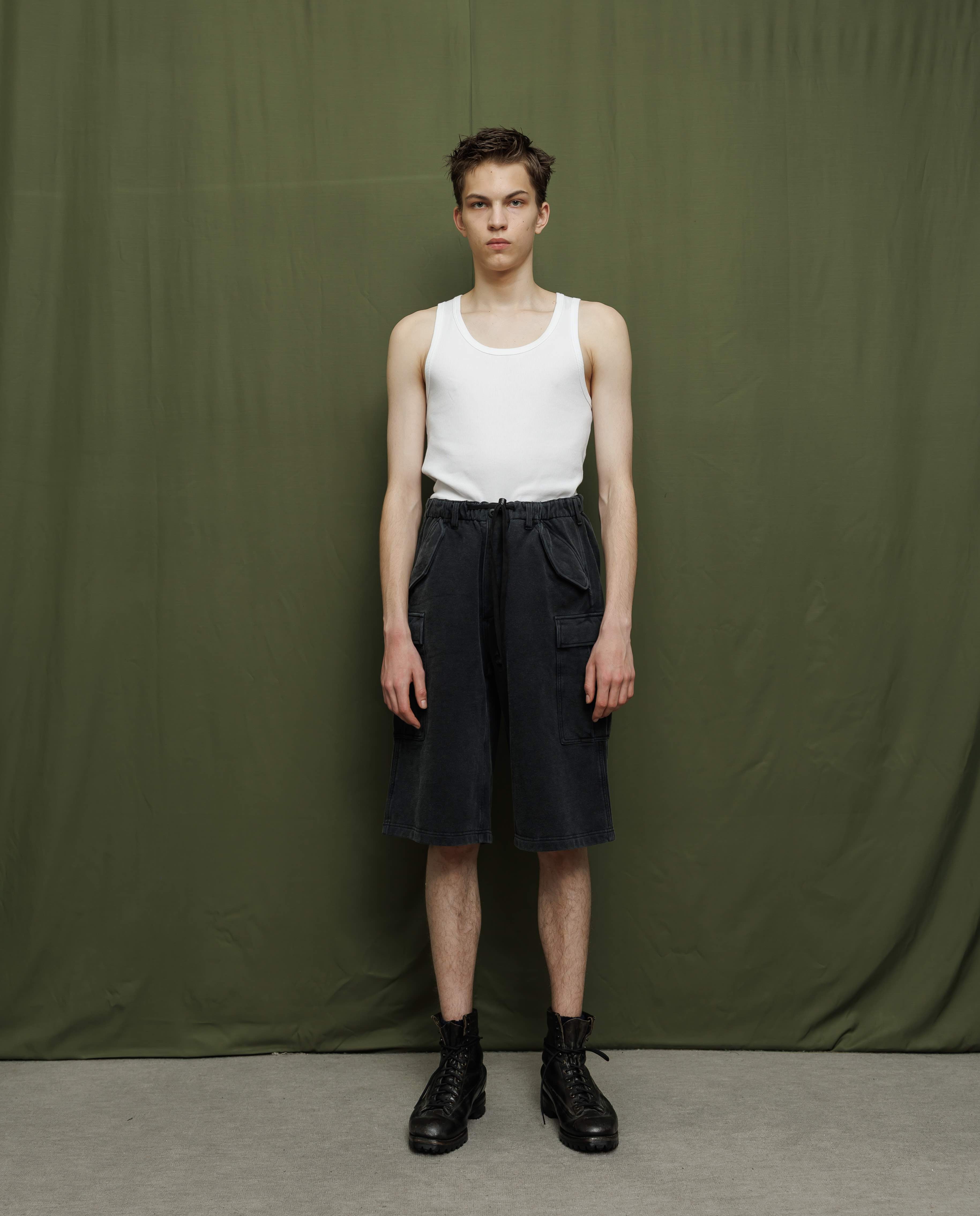 サンフェイドウォッシュ スウェットカーゴショートパンツ - ブラック